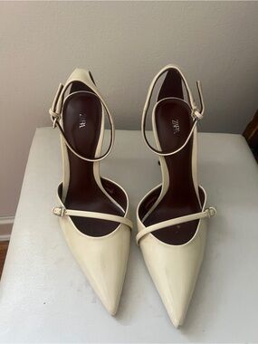 Zara Cream Pointed Ankle-Strap Pumps